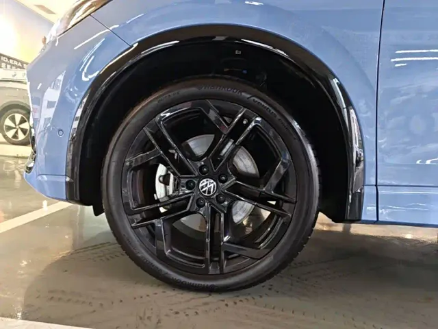 Volkswagen Tiguan L — Фото автомобиля 22