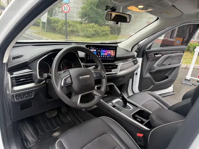 Haval H6 — Фото автомобиля 10