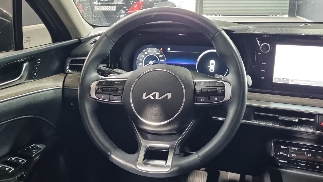 Kia K5 Generation 3 — Фото автомобиля 7