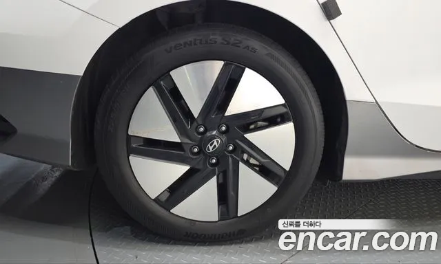 Hyundai Ioniq 6 — Фото автомобиля 5