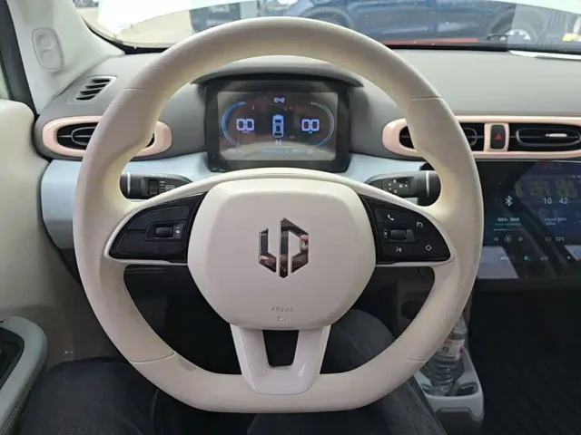 Leapmotor T03 — Фото автомобиля 10