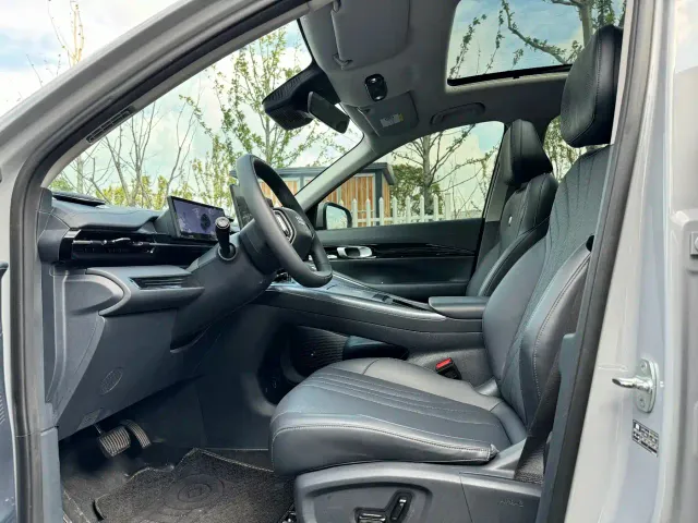 Geely Galaxy E5 — Фото автомобиля 17