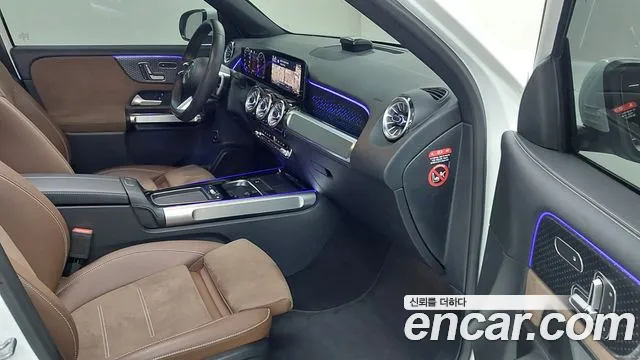 Mercedes-Benz GLB-Class — Фото автомобиля 13