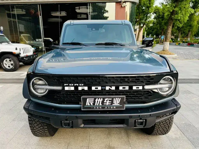 Ford Bronco — Фото автомобиля 7