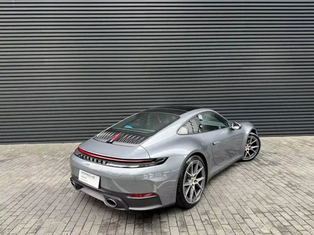 Porsche 911 — Фото автомобиля 3