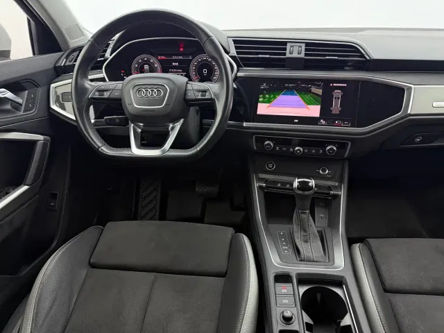 Audi Q3 — Фото автомобиля 12