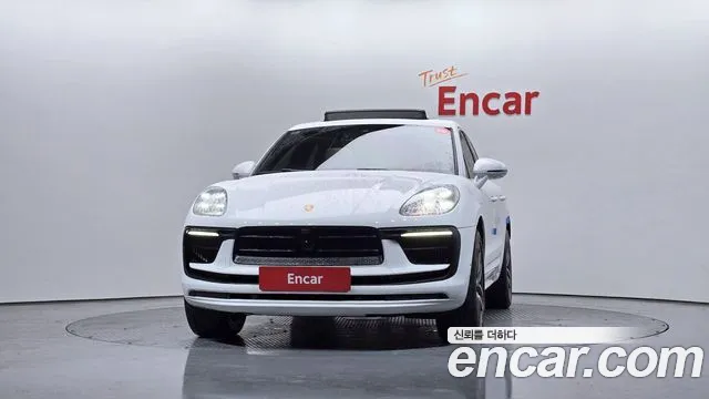 Porsche Macan — Фото автомобиля 3