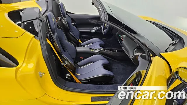 Ferrari SF90 — Фото автомобиля 10