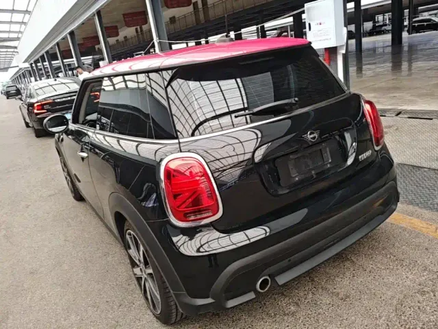 MINI Hatch — Фото автомобиля 4