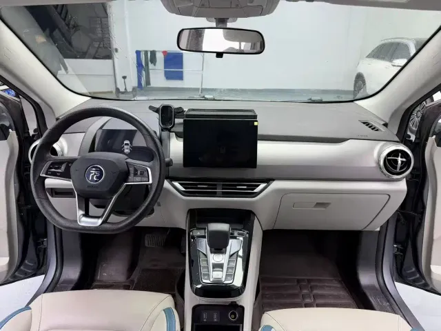 BYD Yuan Pro — Фото автомобиля 6
