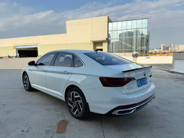 Volkswagen Sagitar — Фото автомобиля 4