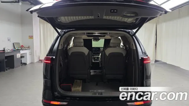 Kia Canival Carnival 4 поколение Дизель 9 мест Hi-Limousine — Фото автомобиля 17