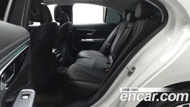 Mercedes-Benz E-Class W214 — Фото автомобиля 12