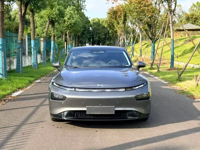 Xpeng P7 — Фото автомобиля 3