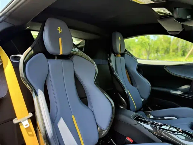 Ferrari SF90 — Фото автомобиля 10