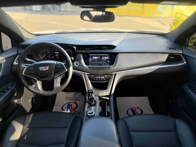 Cadillac XT5 — Фото автомобиля 10