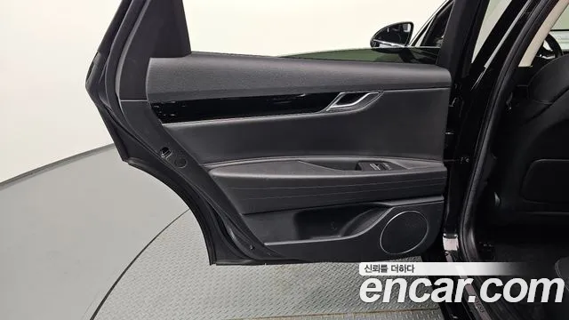 Genesis G80 RG3 — Фото автомобиля 14