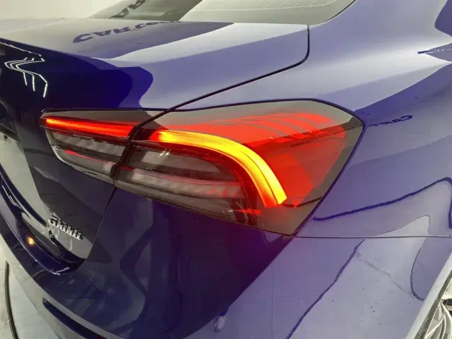 Maserati Ghibli — Фото автомобиля 10