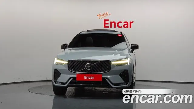Вольво XC60 — Фото автомобиля 2