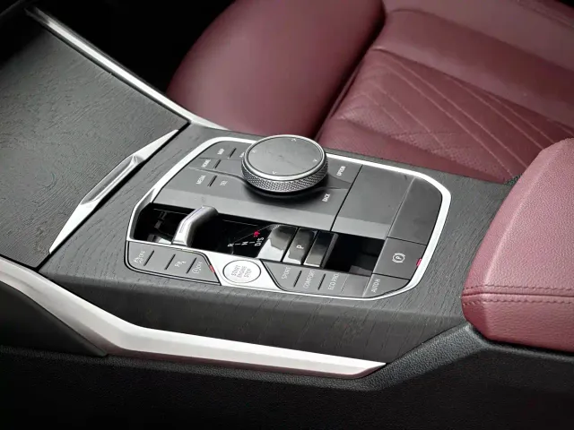 BMW 3 Series — Фото автомобиля 10