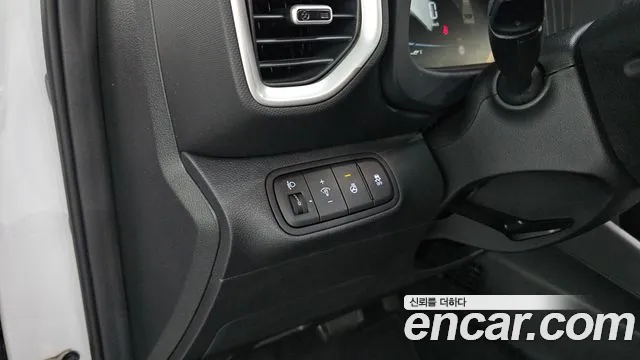 Hyundai Venue Venue 1.6 Premium — Фото автомобиля 17