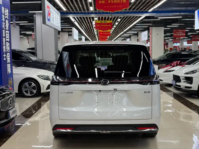 GAC Trumpchi E8 — Фото автомобиля 17