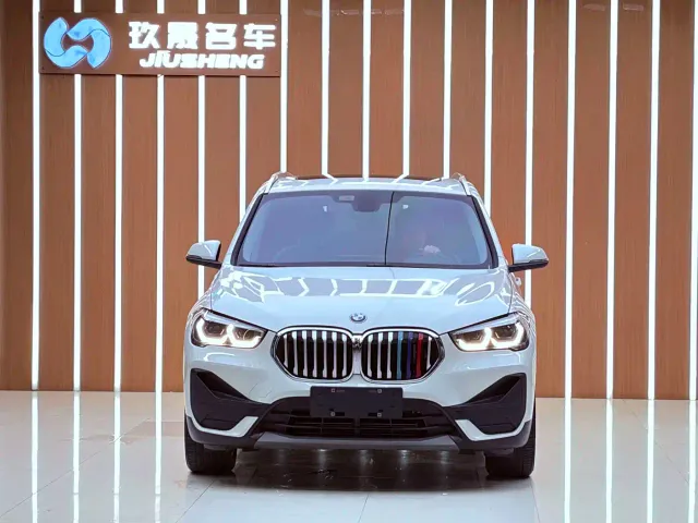 BMW X1 — Фото автомобиля 2