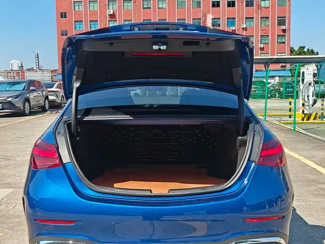 Mercedes-Benz C-Class — Фото автомобиля 15