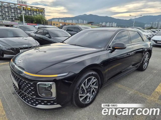 Hyundai Grandeur Grandeur (GN7) 2.5 Бензин 2WD — Фото автомобиля 2