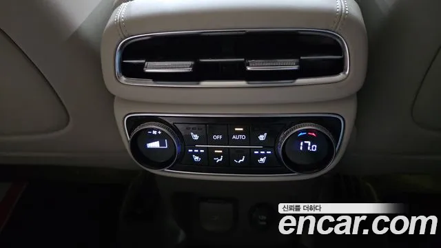 Genesis GV80 — Фото автомобиля 28