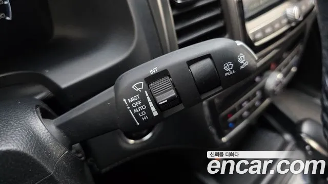KG_Mobility_Ssangyong Rexton Новый Rexton Sport Khan Дизель 2.2 4WD — Фото автомобиля 18