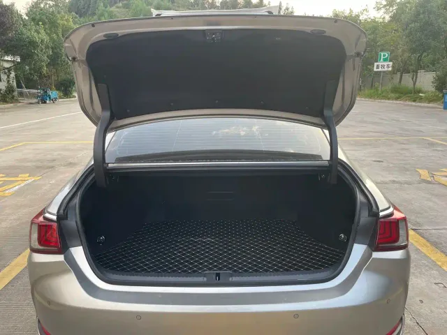 Lexus ES — Фото автомобиля 20