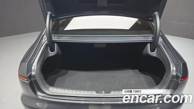 Hyundai Grandeur GN7 — Фото автомобиля 20