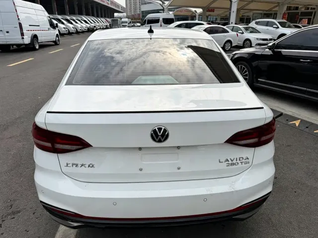 Volkswagen Lavida 2023 280TSI DSG Starlight Comfort Edition — Фото автомобиля 13