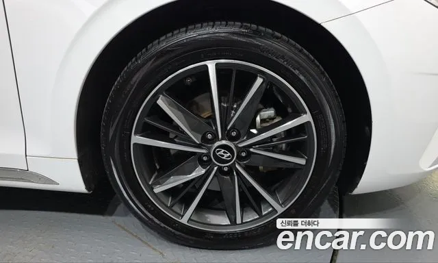 Hyundai Grandeur New — Фото автомобиля 6