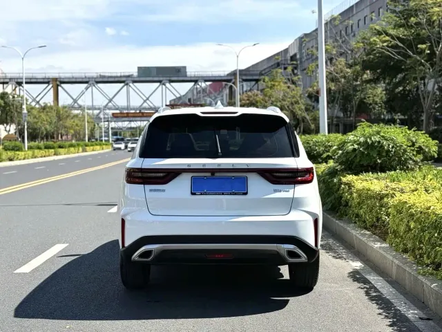 Geely Haoyue PRO — Фото автомобиля 8