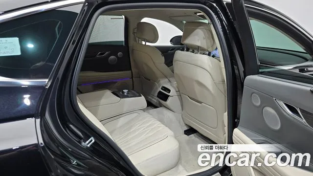 Genesis G80 Бензин 2.5 турбо AWD — Фото автомобиля 3