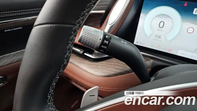 Genesis G90 — Фото автомобиля 25