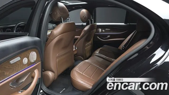 Mercedes-Benz E-Class W213 — Фото автомобиля 17