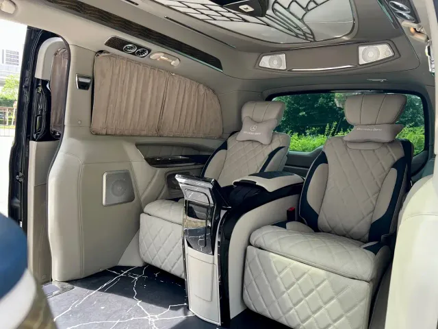 Mercedes-Benz V-Class — Фото автомобиля 10