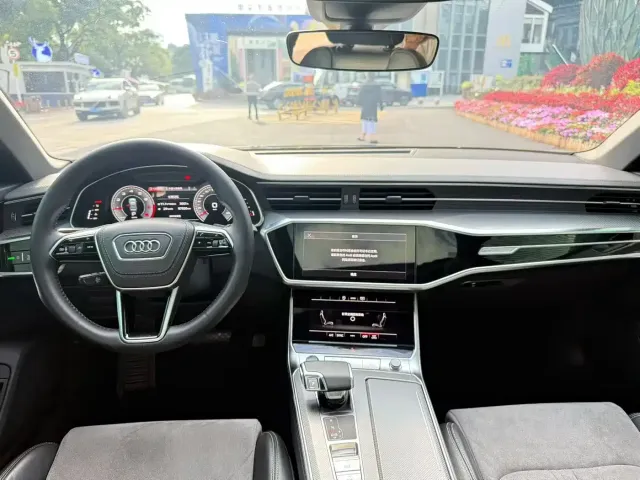 Audi A6L — Фото автомобиля 9