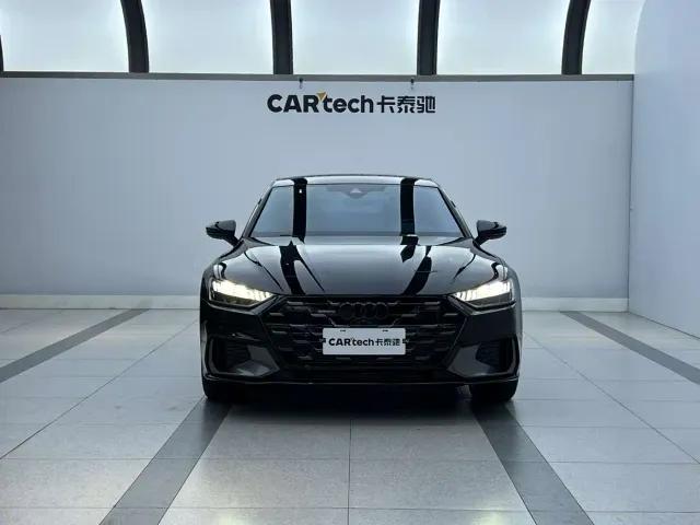 Audi A7L — Фото автомобиля 3