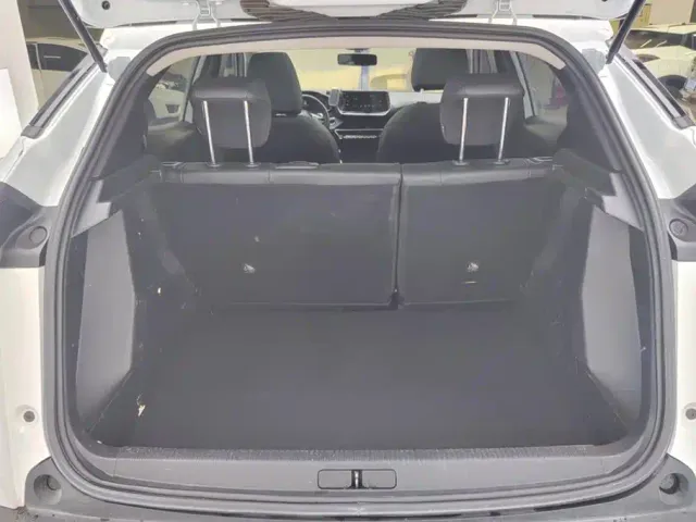 Peugeot 2008 — Фото автомобиля 4