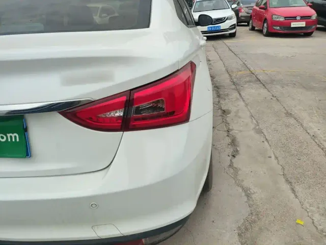 Chery Arrizo 5 — Фото автомобиля 7