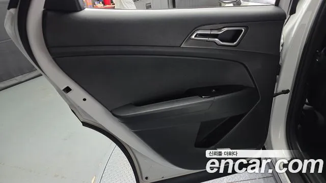 Kia Sportage Sportage 5-е поколение Дизель 2.0 2WD — Фото автомобиля 23
