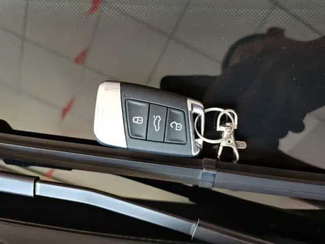 Volkswagen Passat — Фото автомобиля 8