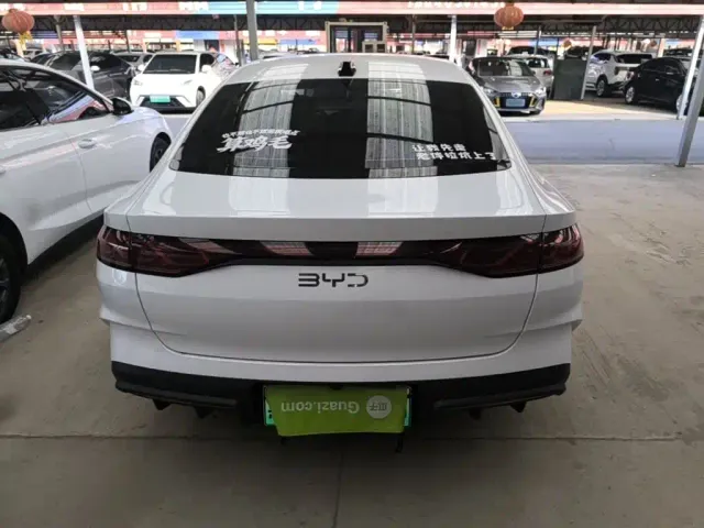 BYD Qin L — Фото автомобиля 5