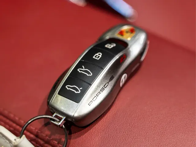 Porsche 718 — Фото автомобиля 18