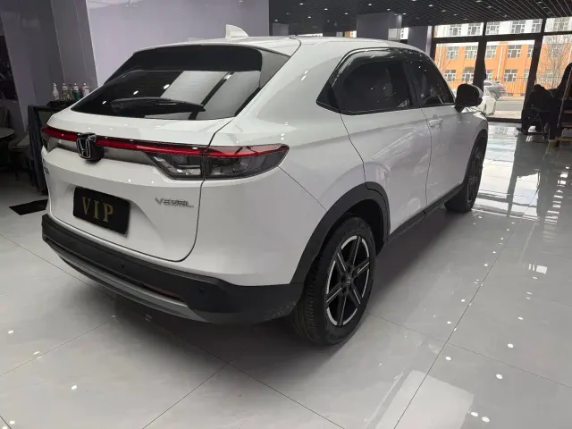 Honda Vezel — Фото автомобиля 4