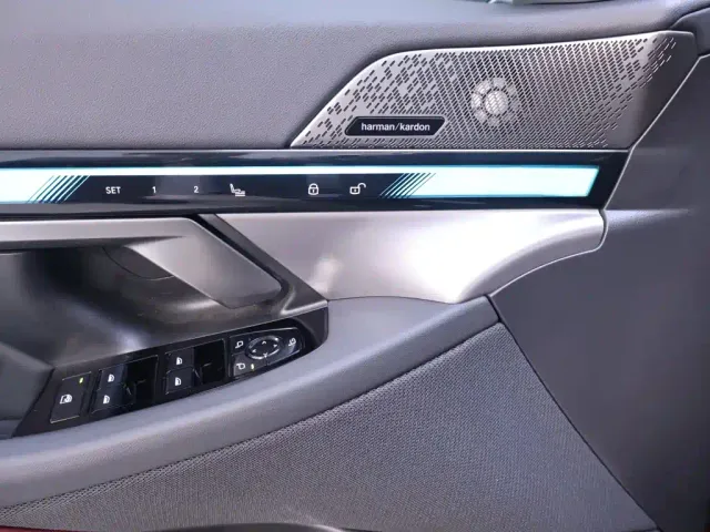 BMW 5 Series — Фото автомобиля 17